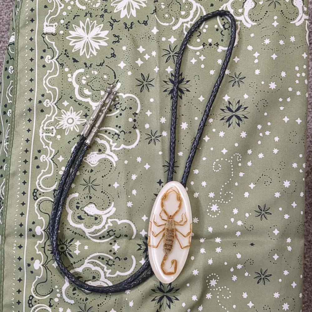 Black Bolo Tie with Scorpion Pendant - Unbranded
